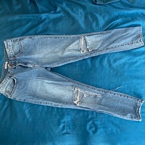 Billabong ripped jeans